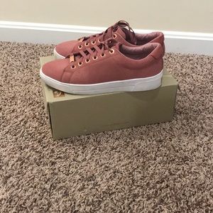 Ted Baker London “Riwven” Sneakers